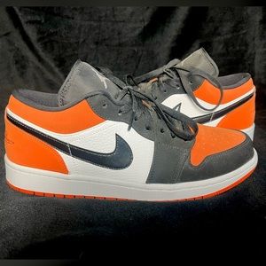 Jordan 1 low shattered backboard